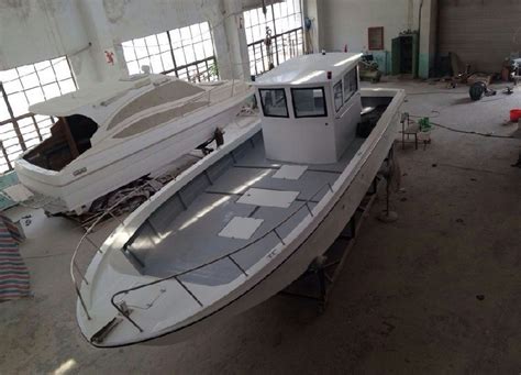 二手玻璃钢渔船6,5一6米钓鱼玻璃钢船,13米玻璃钢钓鱼船转让_大山谷图库