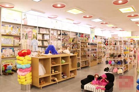 打造温馨店铺，母婴店货架应该这么摆放-广东王派货架有限公司