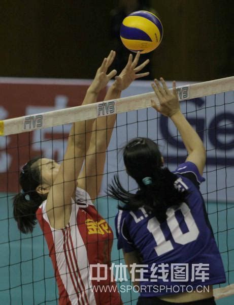 图文：中国女排3-0越南进四强 越南队进攻-搜狐体育