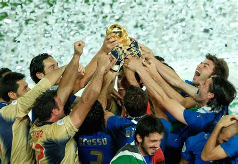 2006年的世界杯，经历了电话门的意大利，是如何夺得冠军的 - 知乎