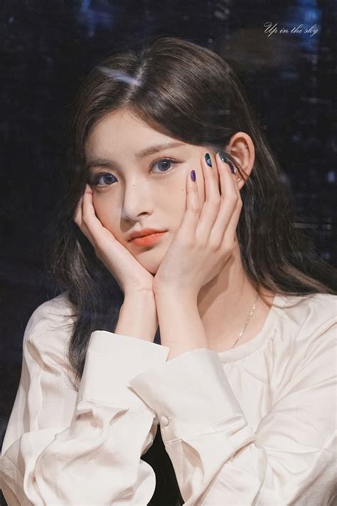 王怡人图片