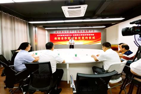 钦州新闻传媒中心主持人郭宇超讲述 《我与运河的故事》。