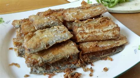 油炸带鱼段图片