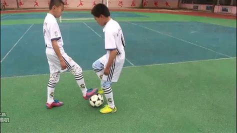 足球教学视频——脚内侧传球