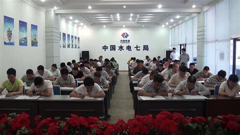 中国水利水电第一工程局有限公司 基层动态 公司中心试验室对新员工进行“特殊”培训