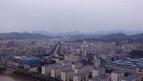 广东、福建和江西三省交界, 相邻三个县, 有一处属黄金三角