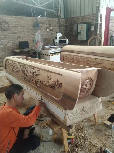 小木匠的棺材生意：私人定制8万元 年售额超2亿_福田网