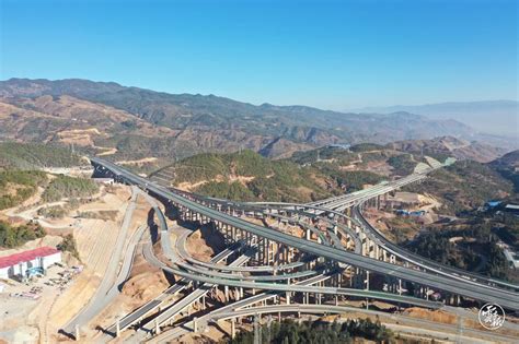 总投资429亿 云南在建高速公路里程最长的新楚大高速年内建成通车_云桥网