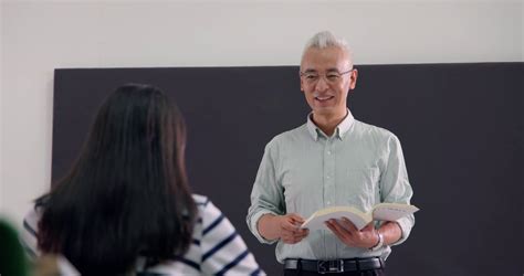 新时代高校教师职业行为十项准则沙画视频 _腾讯视频