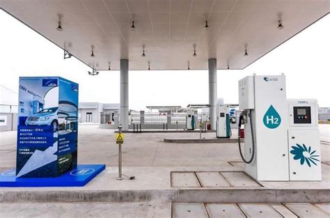 江苏苏州首座对外商用油氢电综合加能站正式投营-消费日报网