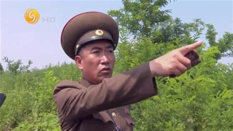 2010年中朝边境的朝鲜军人 - 派谷照片修复翻新上色