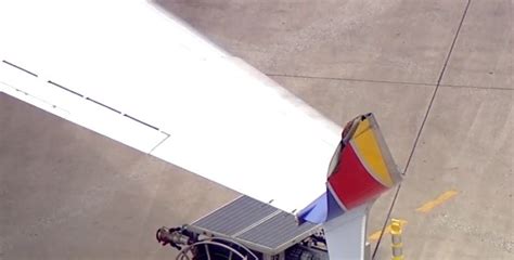 美国西南航空两架波音737在芝加哥机场相撞_航空要闻_资讯_航空圈
