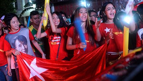 【视频】缅甸大选官方结果尚待公布 昂山素季支持者提前庆祝|界面新闻 · 天下