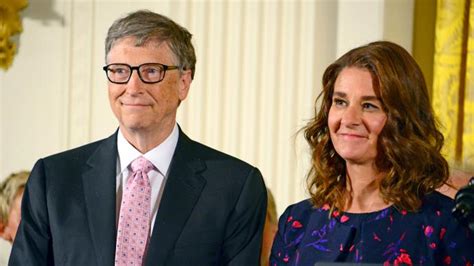 27年婚姻结束！比尔·盖茨与妻子梅琳达正式离婚_凤凰网视频_凤凰网