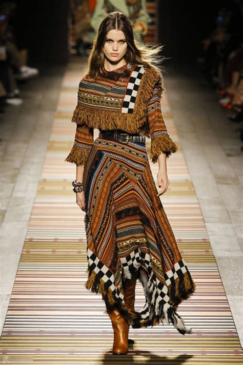 意大利时尚要做回自己，但米兰时装周却呼唤转型_凤凰网时尚_凤凰网