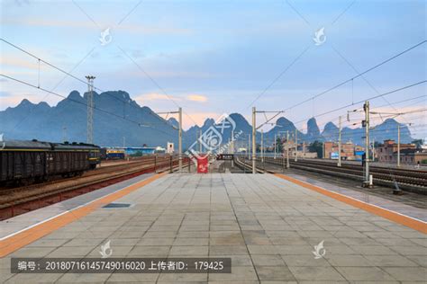 广西贺州火车站高铁站站台,路桥建筑,建筑摄影,摄影素材,汇图网www.huitu.com