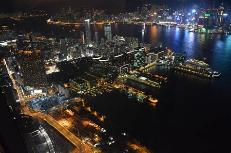 全球三大夜景之最：香港维多利亚港太平山顶_任务作业_新浪众测