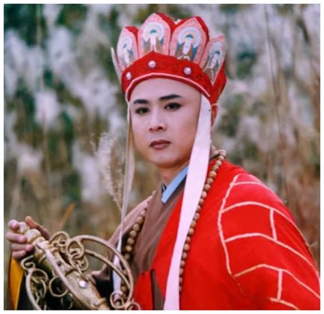 悲痛！杨丽萍舞伴坠楼身亡，享年44岁，曾获得国家一级演员职称