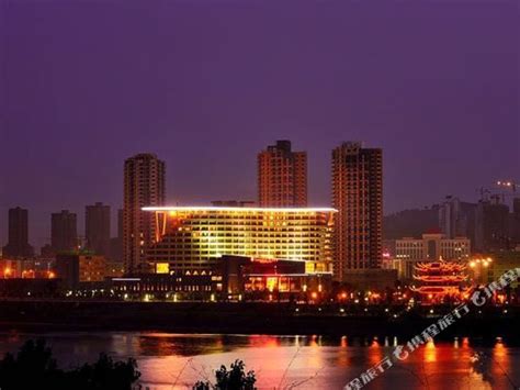 重庆对外经贸学院实训基地在合川华地王朝大酒店揭牌_中国网客户端