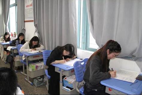 2022年湖南衡阳市教育局直属学校公开招聘教师面试公告（8月28日）