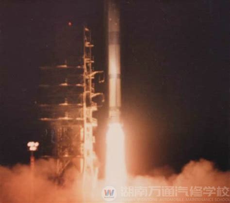 东方红一号中国第一颗人造卫星4K_3840X2160_高清视频素材下载(编号:6037311)_影视包装_光厂(VJ师网) www.vjshi.com