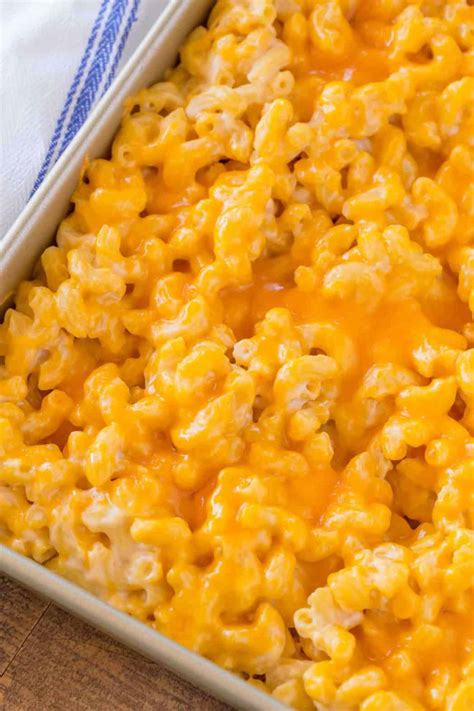 Easy Homemade Macaroni and Cheese Recipe | A Favorite Family Recipe