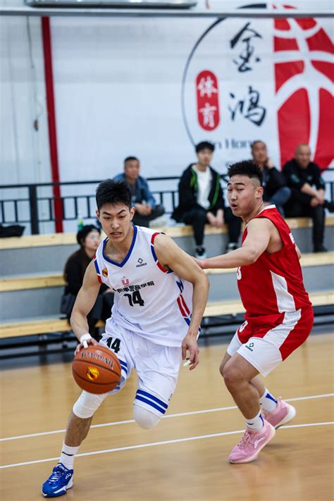 校男子篮球队在第23届中国大学生篮球（CUBA）联赛中取得优异成绩-体育部