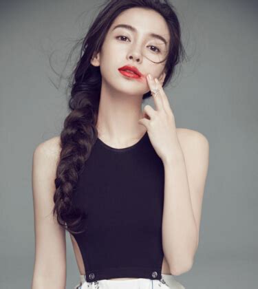 杨颖超级露的图片