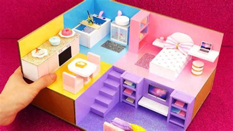 可爱的婴儿房内饰有时尚的家具和玩具照片摄影图片_ID:396861846-Veer图库