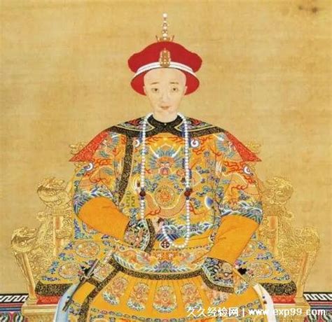 清朝12名皇帝的真实照片,清朝共传了12位皇帝，从他们画像中，就能看出大清由盛转衰的痕迹-史册号