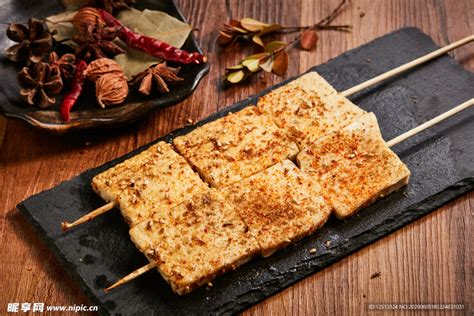 爱上云南的烤豆腐，一块豆腐，遇到热情的火，变得风情万种起来_凤凰网