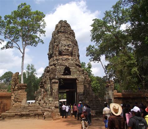 金边是柬埔寨的首都，柬埔寨最大城市