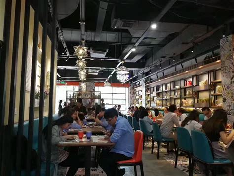 西餐厅怎么装修好看,四套有格调西餐厅装修案例分享-上海装潢网