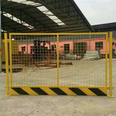 江苏南通围挡护栏厂家 上海道路施工标准化 PVC材质 PVC施工围挡-阿里巴巴