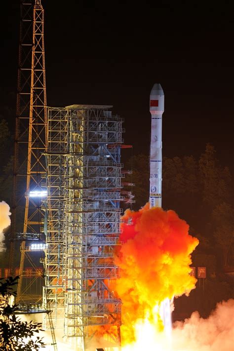 一箭双星！两颗北斗导航卫星在西昌成功发射_凤凰网
