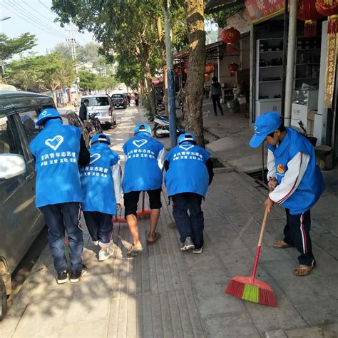 郑州市“全城清洁”活动 郑州八中学生志愿服务队在行动--郑州教育信息网