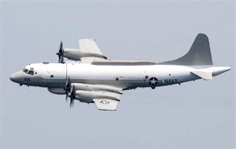 美军侦察机被曝飞入台湾西南空域，台媒：同时段解放军军机也现身_凤凰网