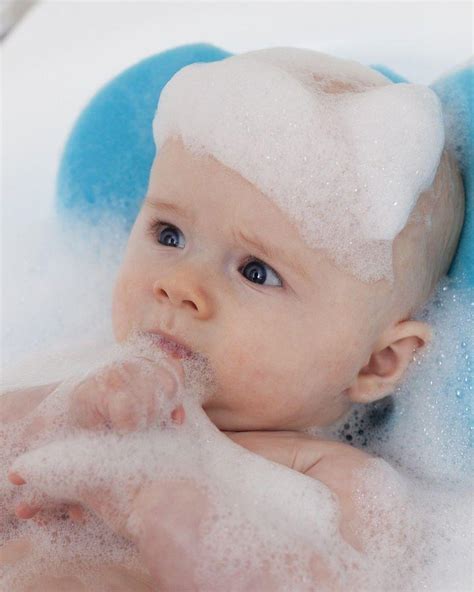 怎样给宝宝洗头？宝宝洗头健康注意事项【0到3岁婴幼儿托管服务·卜卜成长加】 - 知乎