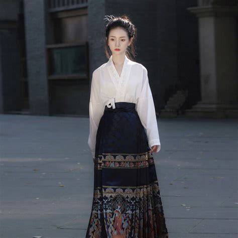 新中式马面裙国风古装小个子宋制明制汉服女款汉元素日常通勤套装-阿里巴巴