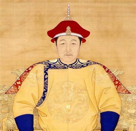 清朝的康熙、雍正、乾隆三位皇帝，综合比较起来，谁的作用最大？