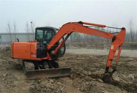 济南市出租小松PC220挖掘机-攻城兵机械网