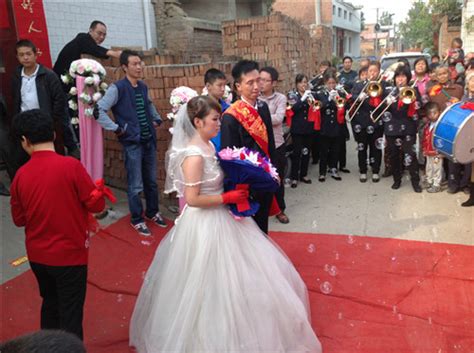 回到农村办婚礼 十万游客感受乡村婚礼独特魅力-乡村,婚礼,义乌-义乌新闻