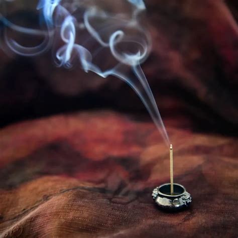 线香品香的方法|如何品香 - 香道入门 - 雅茗居茶文化网
