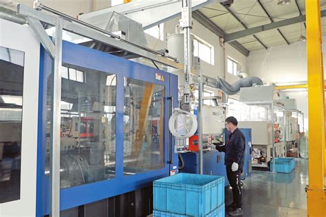太原重工焦化公司焊接机器人工作站正式投入使用 - 库维科技