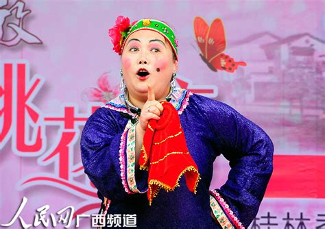 “三峡第一媒婆”8年撮合5万对新人“结婚”(图)新闻频道__中国青年网