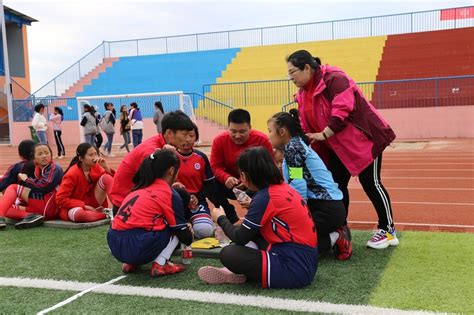 足球小将叱咤球场 超越梦想激情飞扬 - 河北诺亚集团