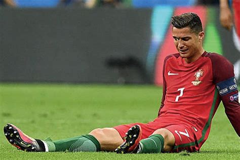 世预赛-C罗梅开二度 葡萄牙3-0完胜紧追榜首_手机新浪网