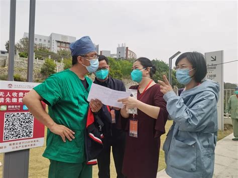 212名医护人员3小时到位，福州首批医疗队赴莆田_凤凰网视频_凤凰网