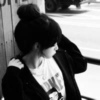 非主流灰色头像女生