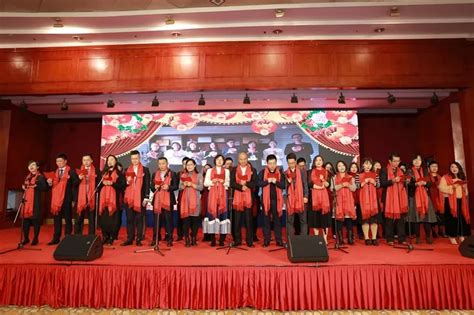 喜讯：经贸学院合唱团参加学校第十七届“百歌颂中华”校园合唱节决赛获金奖